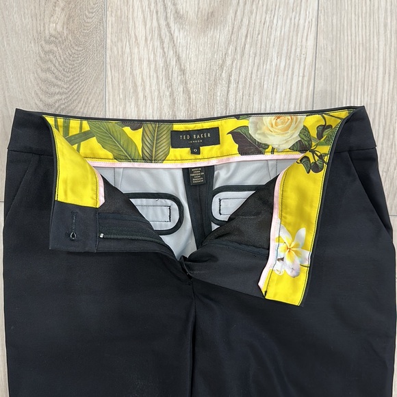TED BAKER floral pants. Never worn. - Picture 3 of 5